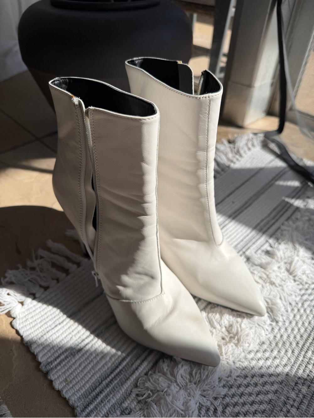 Tony Bianco | Freddie White Pointed-Toe Ankle Booties Size 8
